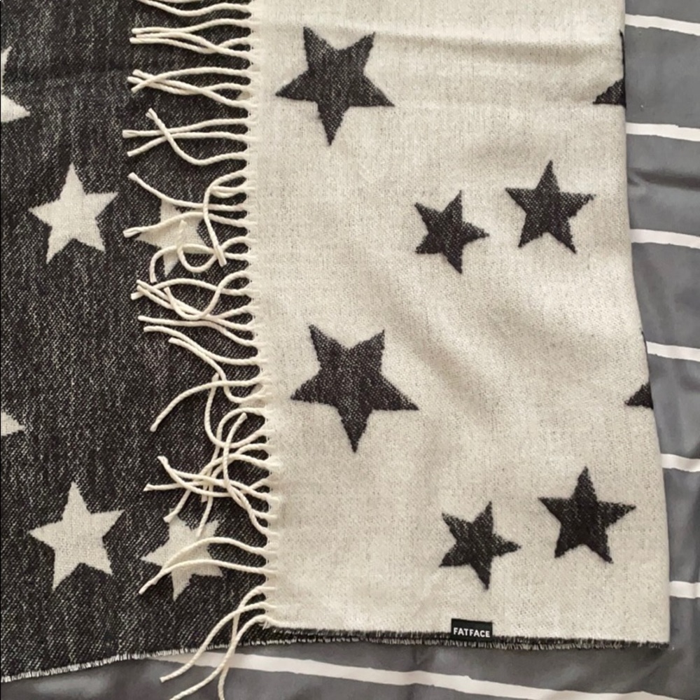 FatFace Star Scarf